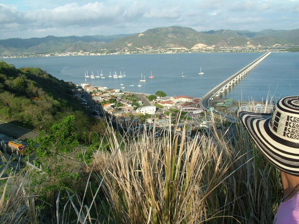 Bahia B&B Bahia de Caraquez Esterno foto